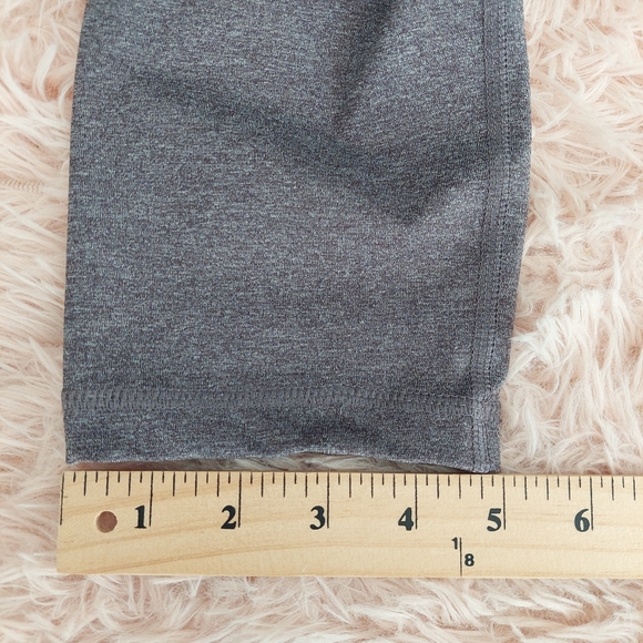 Old Navy Active Leggings - Elevate Leggings - Go Dry - Picture 3 of 6